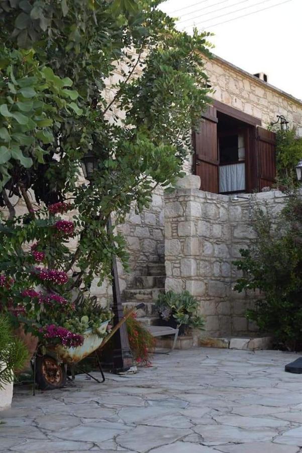 Aliki'S House 1+ 2 Guest House Polis Bagian luar foto