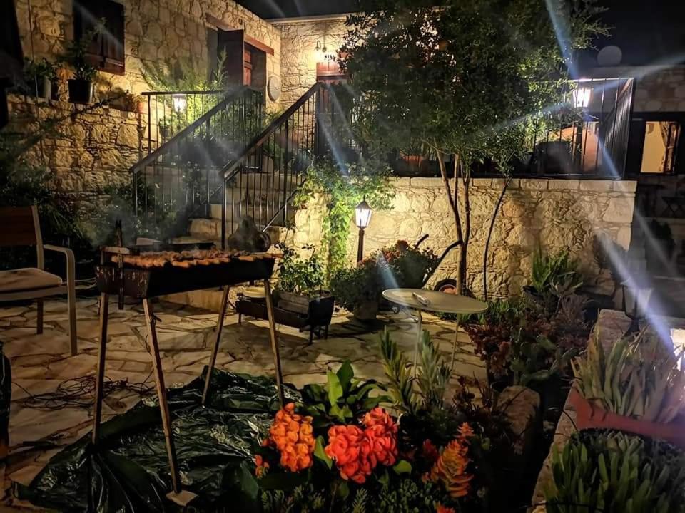 Aliki'S House 1+ 2 Guest House Polis Bagian luar foto