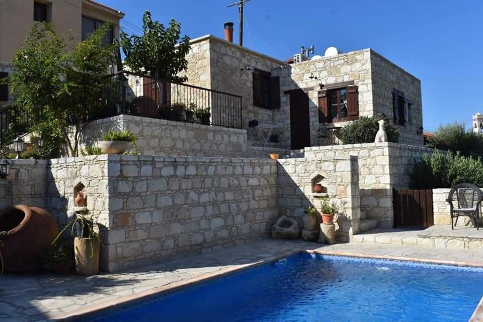 Aliki'S House 1+ 2 Guest House Polis Bagian luar foto