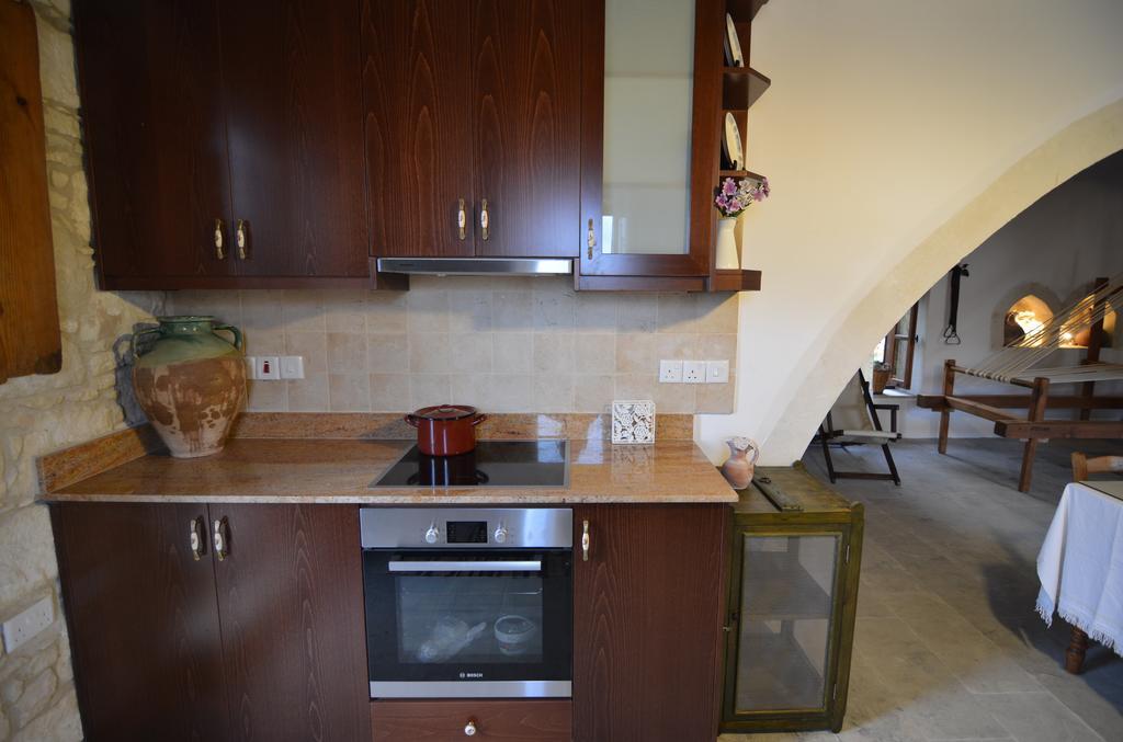 Aliki'S House 1+ 2 Guest House Polis Ruang foto