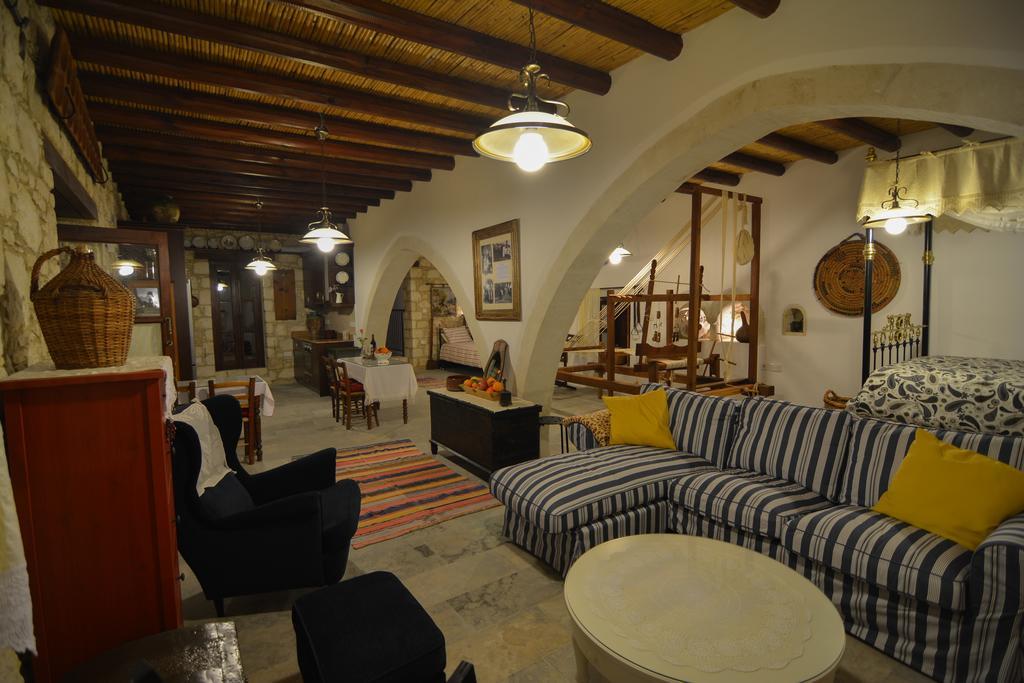 Aliki'S House 1+ 2 Guest House Polis Ruang foto